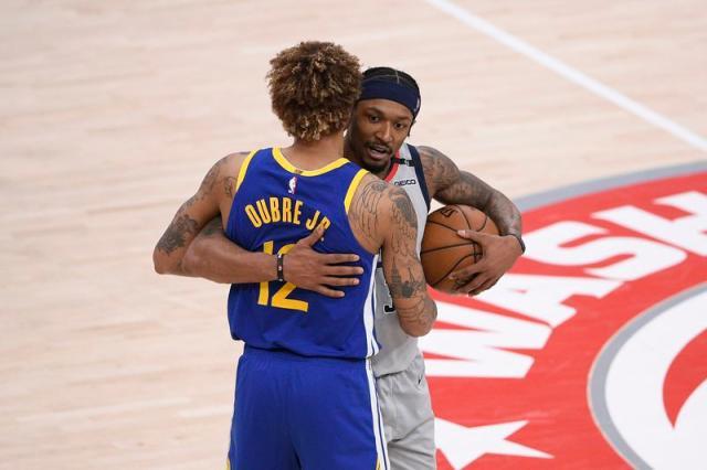 尼克斯紧盯比尔利拉德动态 乌布雷被视为重要拼图