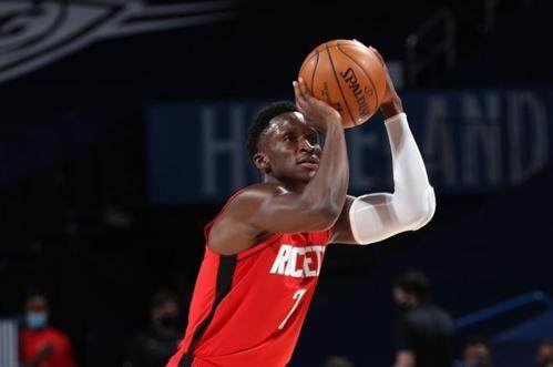 开云下载-合同即将到期!曝奥拉迪波或被火箭队再次交易